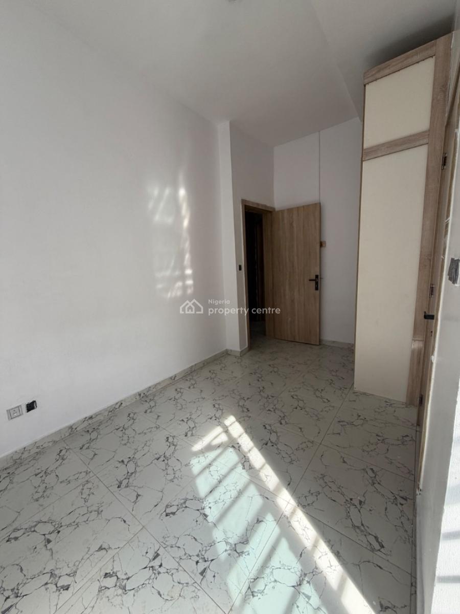 Single Shared Apartment, Royal Pine, Lafiaji, Lekki, Lagos, House for Rent