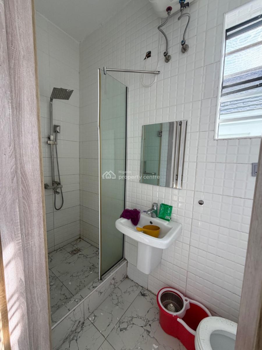 Single Shared Apartment, Royal Pine, Lafiaji, Lekki, Lagos, House for Rent