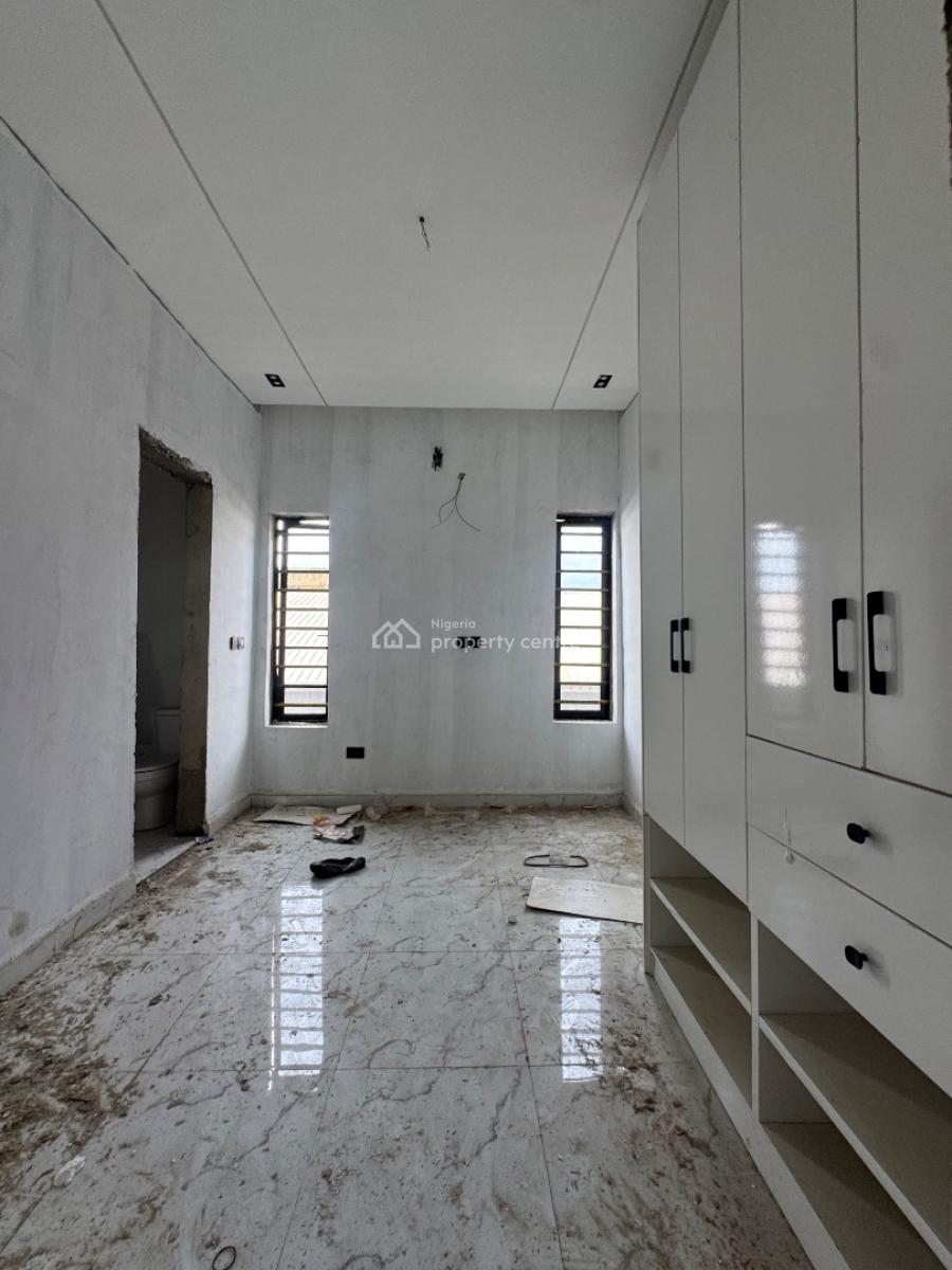 Prime Commercial Space 4 Bedroom Duplex  Detached Facing The Main Road, Ebo Efon, Lekki, Lagos, Detached Duplex for Sale
