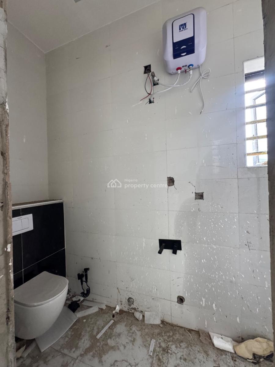 Prime Commercial Space 4 Bedroom Duplex  Detached Facing The Main Road, Ebo Efon, Lekki, Lagos, Detached Duplex for Sale