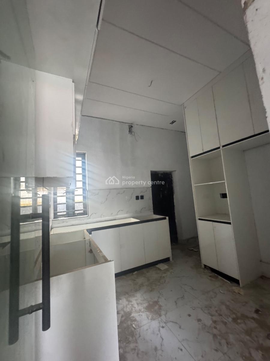 Prime Commercial Space 4 Bedroom Duplex  Detached Facing The Main Road, Ebo Efon, Lekki, Lagos, Detached Duplex for Sale