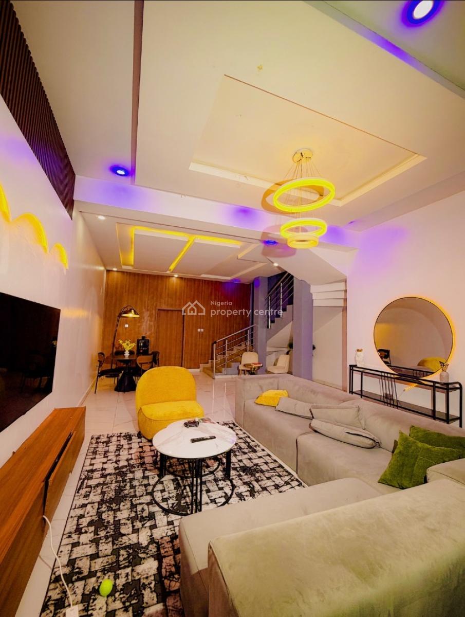 Home for Creators, Built 4 Film/ Music Production., 42 Chief Labi Ishola-lemomu Street Eti-osa, Lekki Expressway, Lekki, Lagos, Terraced Duplex Short Let