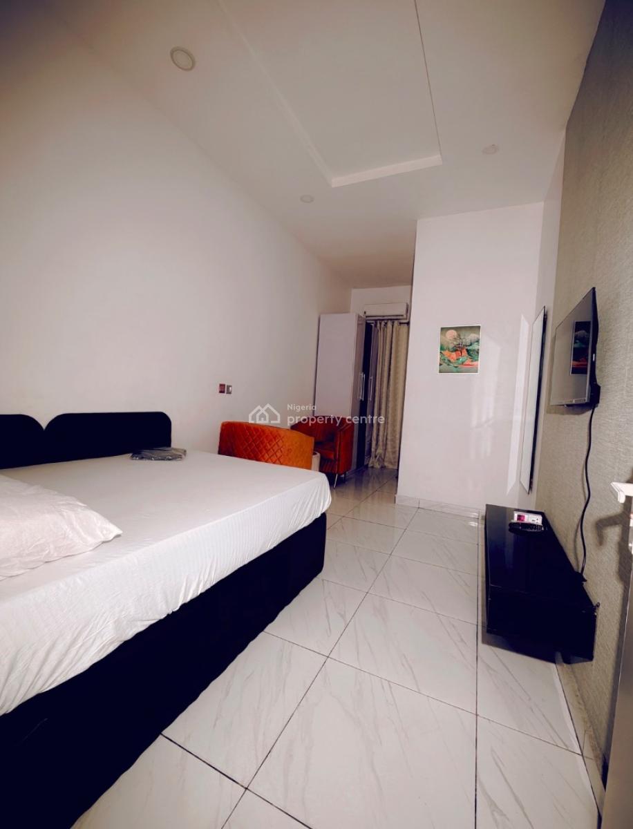 Home for Creators, Built 4 Film/ Music Production., 42 Chief Labi Ishola-lemomu Street Eti-osa, Lekki Expressway, Lekki, Lagos, Terraced Duplex Short Let