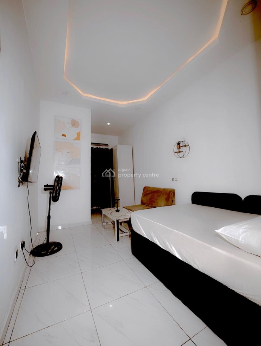 Home for Creators, Built 4 Film/ Music Production., 42 Chief Labi Ishola-lemomu Street Eti-osa, Lekki Expressway, Lekki, Lagos, Terraced Duplex Short Let