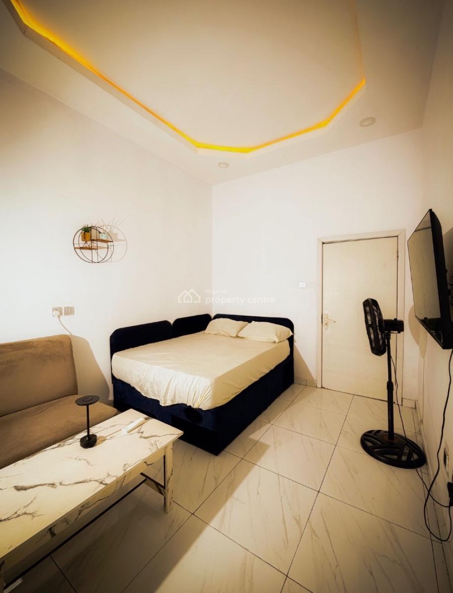 Home for Creators, Built 4 Film/ Music Production., 42 Chief Labi Ishola-lemomu Street Eti-osa, Lekki Expressway, Lekki, Lagos, Terraced Duplex Short Let