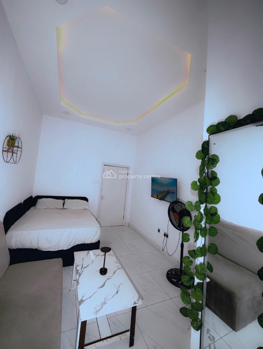Home for Creators, Built 4 Film/ Music Production., 42 Chief Labi Ishola-lemomu Street Eti-osa, Lekki Expressway, Lekki, Lagos, Terraced Duplex Short Let