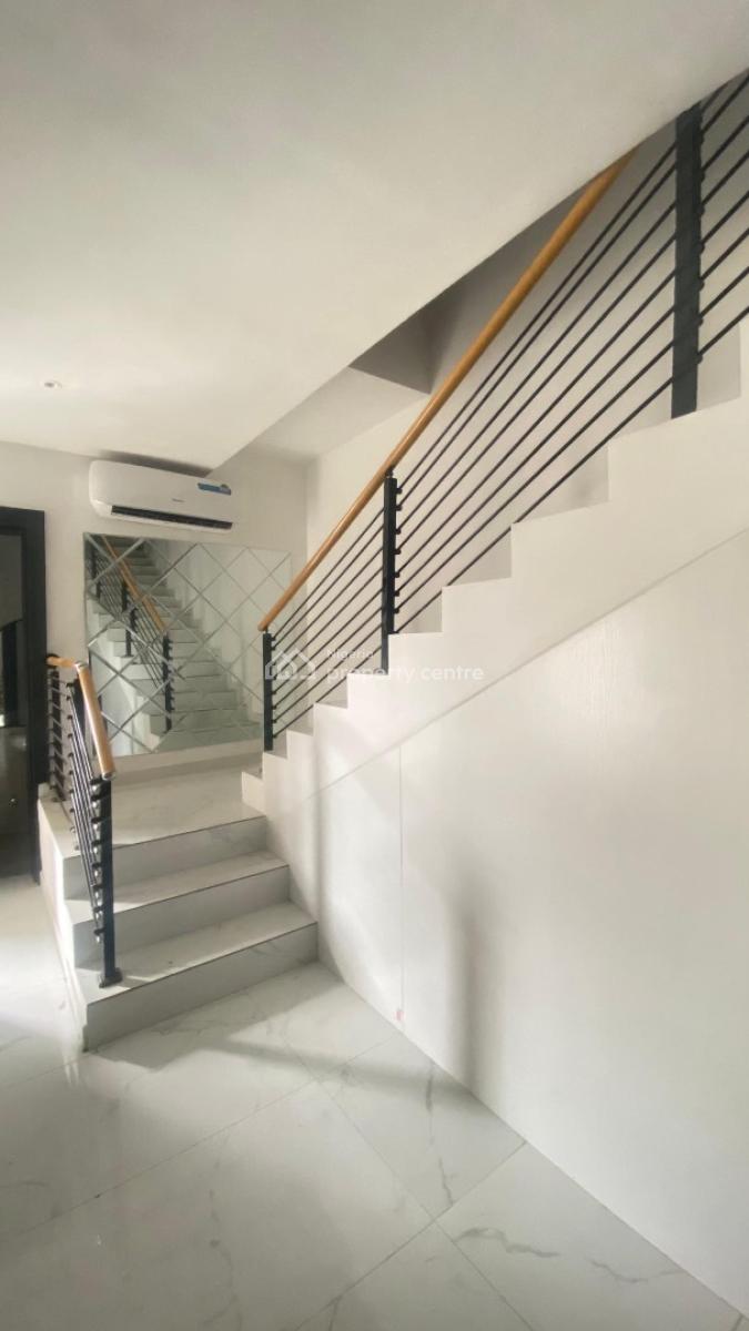 Furnished 2 Bedroom Maisonette, Lekki Phase 1, Lekki, Lagos, Flat / Apartment for Rent
