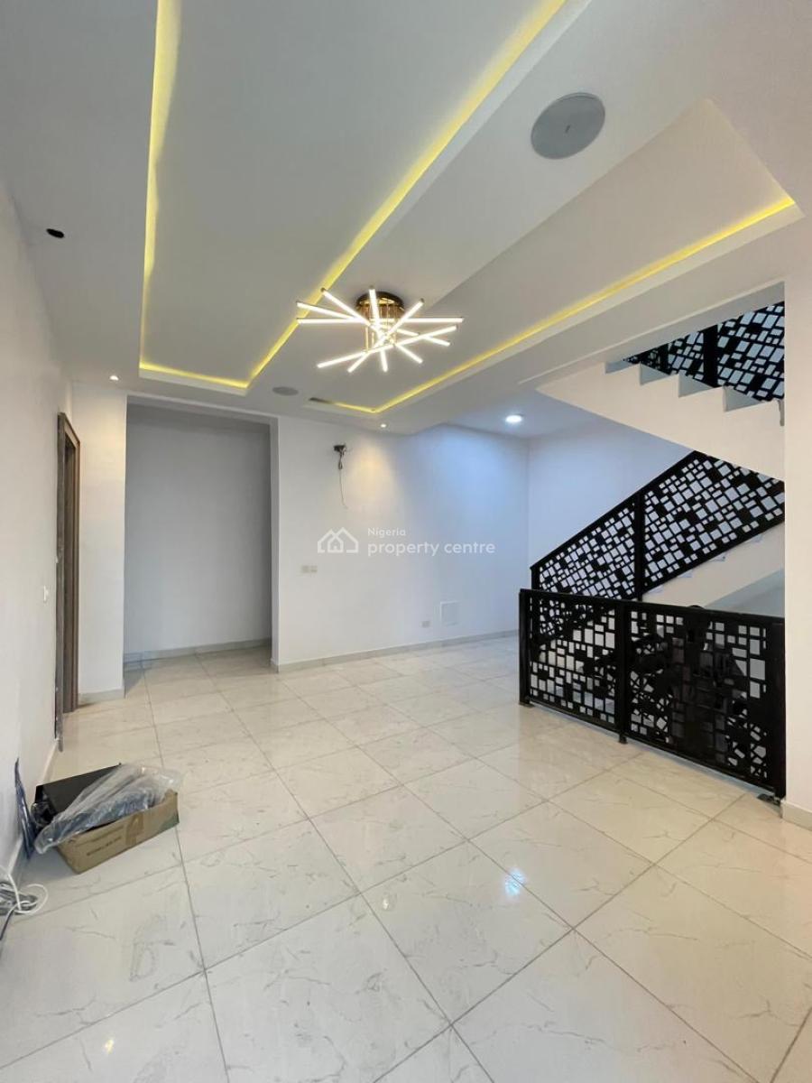 Specious 4bedrooms Semi Detached Duplex with Bq, Osapa London, Lekki, Lagos, Semi-detached Duplex for Sale