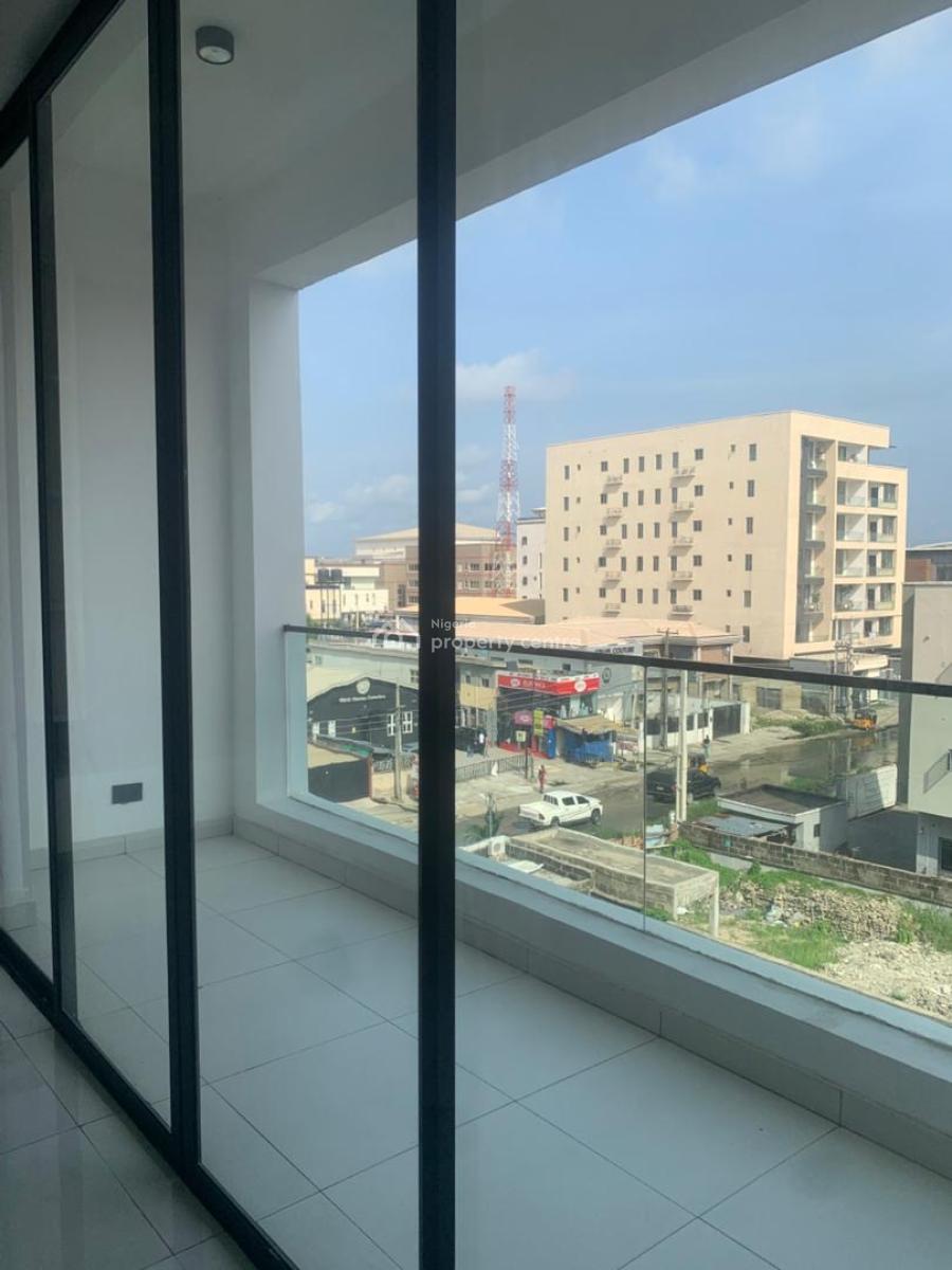 Three Bedroom Apartment, Phase 1, Lekki, Lagos, Flat / Apartment for Sale