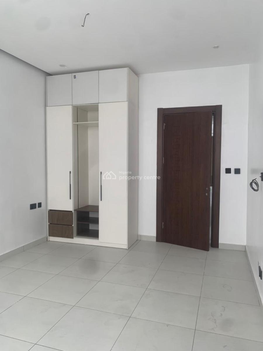 Three Bedroom Apartment, Phase 1, Lekki, Lagos, Flat / Apartment for Sale