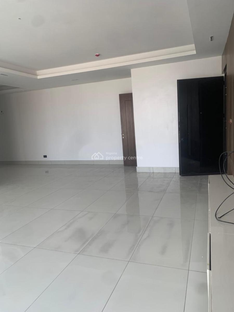 Three Bedroom Apartment, Phase 1, Lekki, Lagos, Flat / Apartment for Sale