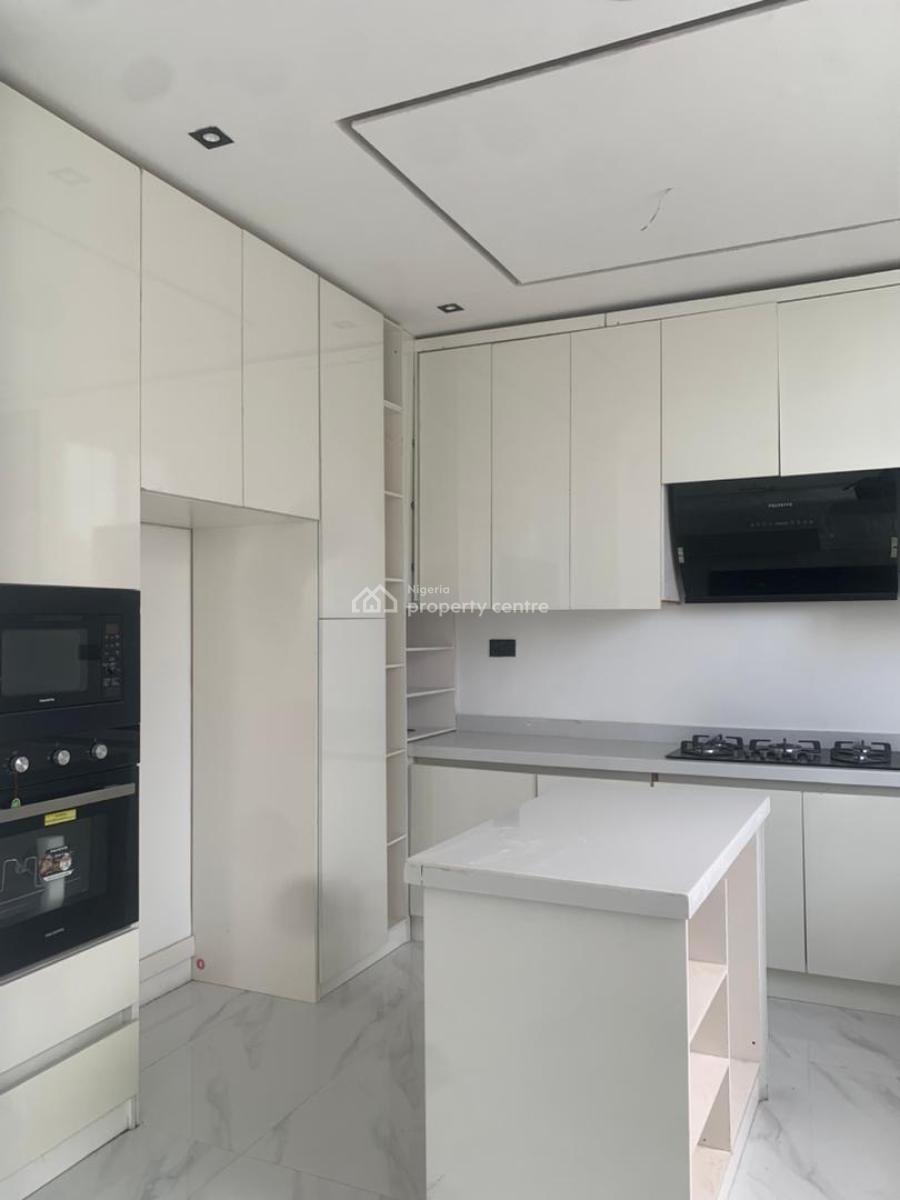 Two Bedroom Apartment, Phase 1, Lekki, Lagos, Flat / Apartment for Sale