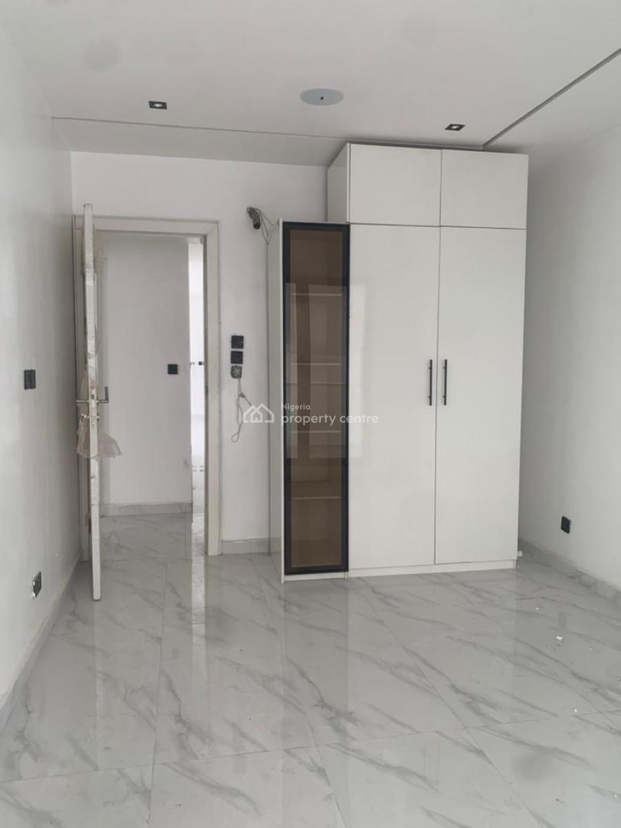 Two Bedroom Apartment, Phase 1, Lekki, Lagos, Flat / Apartment for Sale