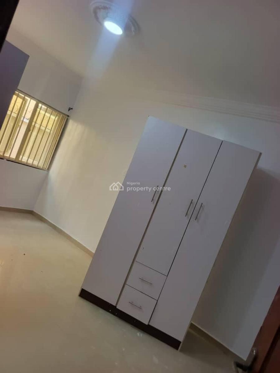 Executive 2  Bedroom Flat, Olawaye Estate,olowoira,via Omole Phase 2, Olowora, Magodo, Lagos, Flat / Apartment for Rent