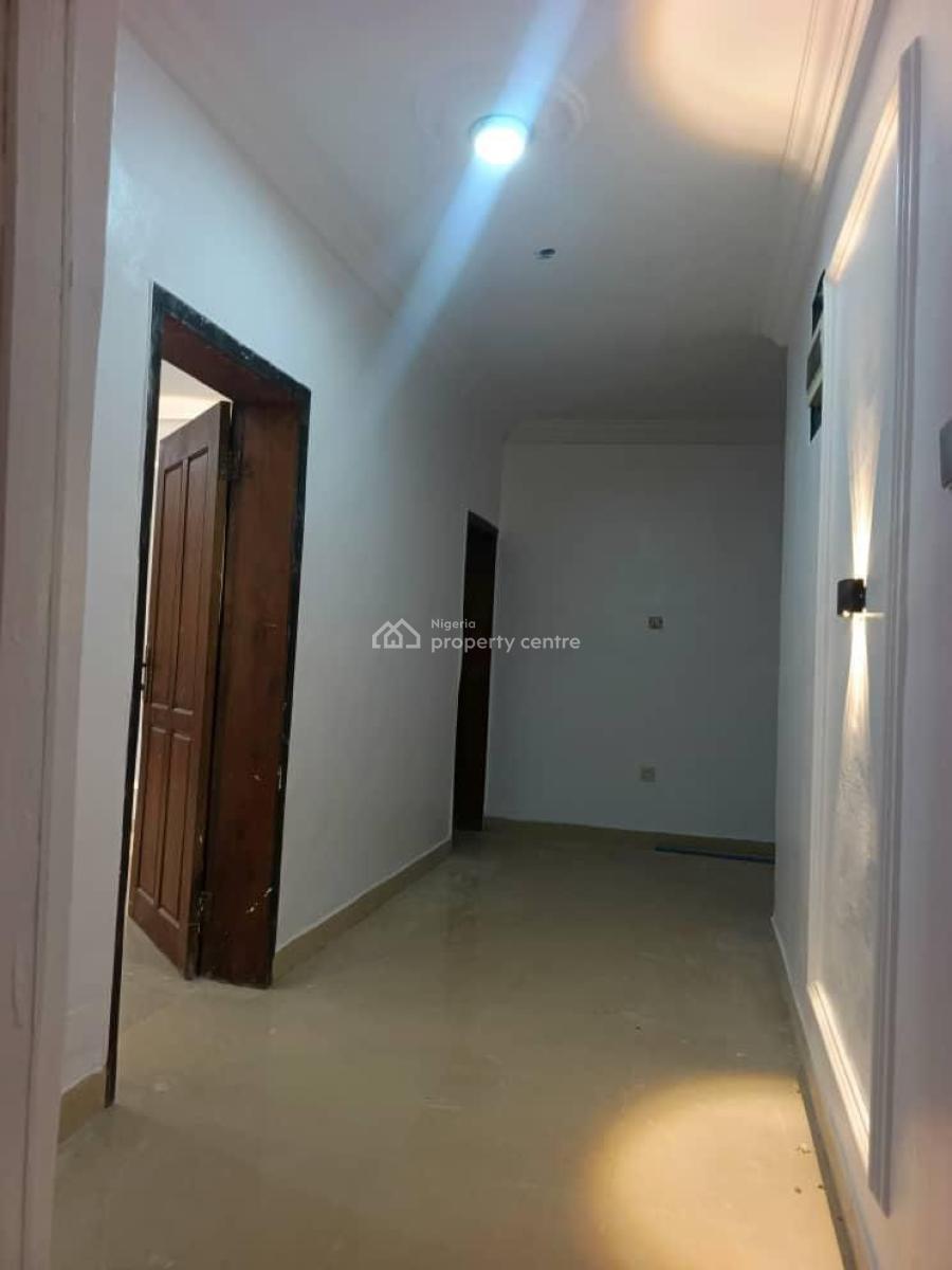 Executive 2  Bedroom Flat, Olawaye Estate,olowoira,via Omole Phase 2, Olowora, Magodo, Lagos, Flat / Apartment for Rent