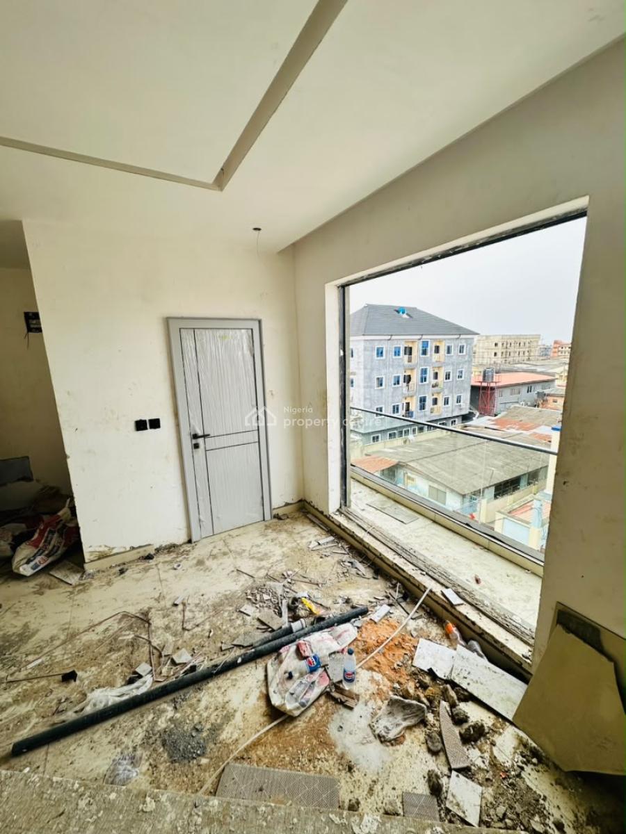 Premium Cashflow Studio Apartment with Luxury Finishing & Rooftoploung, 2 Mins Away From Unilag, Akoka, Yaba, Lagos, Flat / Apartment for Sale