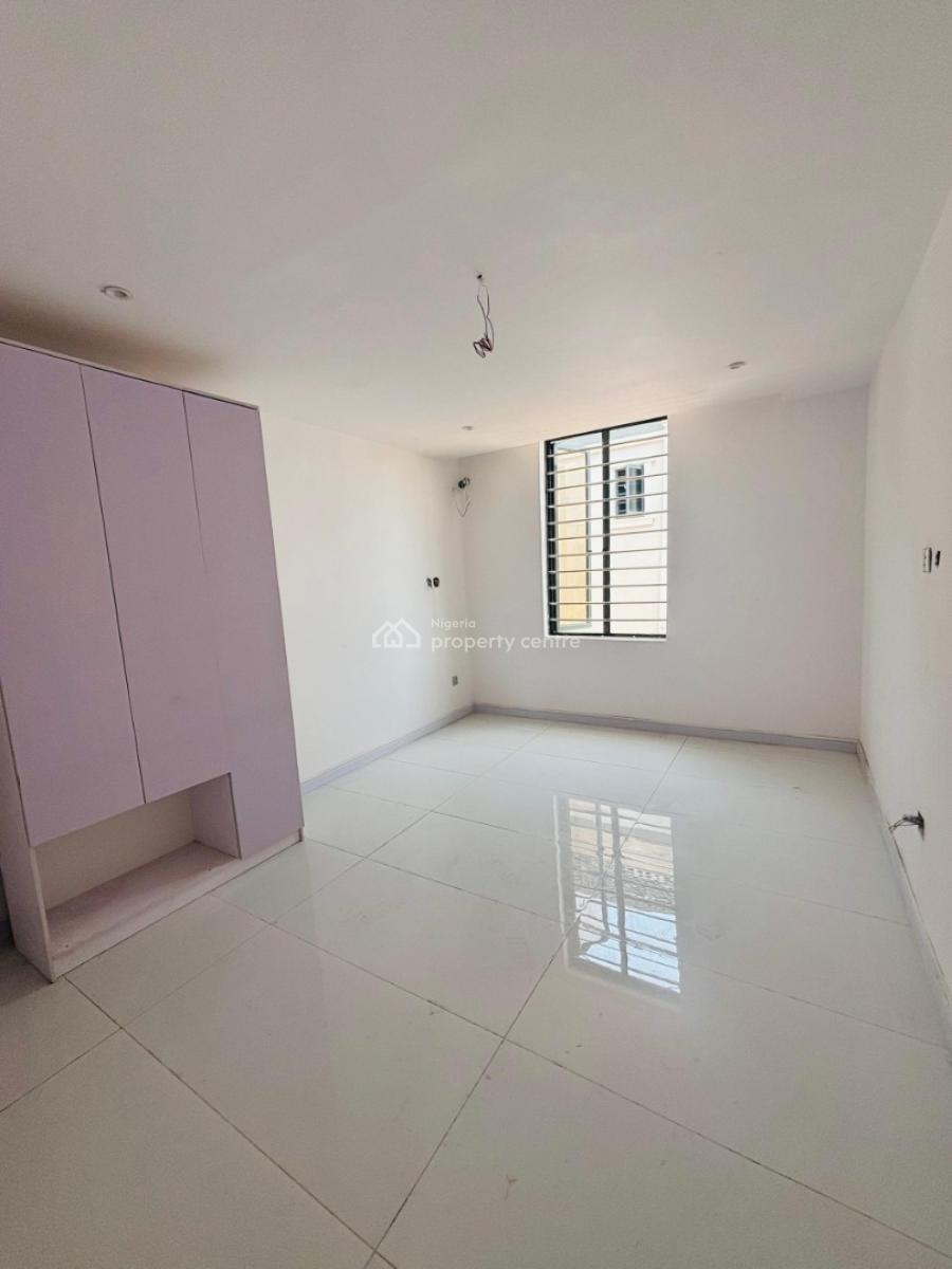 Brand New Spacious 2 Bedroom Apartments, Ologolo, Lekki, Lagos, Flat / Apartment for Sale