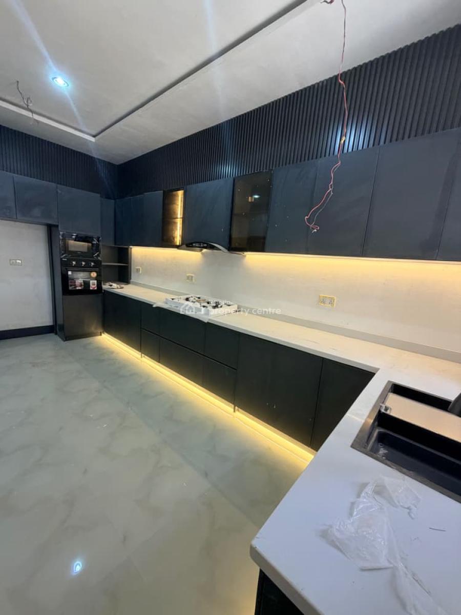 Well Built 4 Bedroom Terrace Duplex with Bq, Lekki Phase 1, Lekki, Lagos, Terraced Duplex for Sale