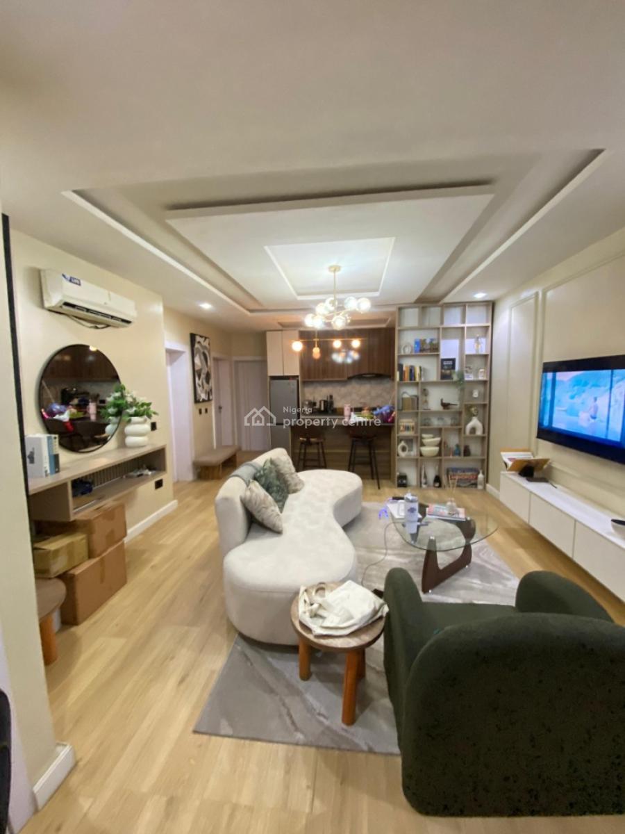 Distress 3 Bedroom Apartment, Serviced Estate Off Spar Road, Ikate Elegushi, Lekki, Lagos, Flat / Apartment for Sale