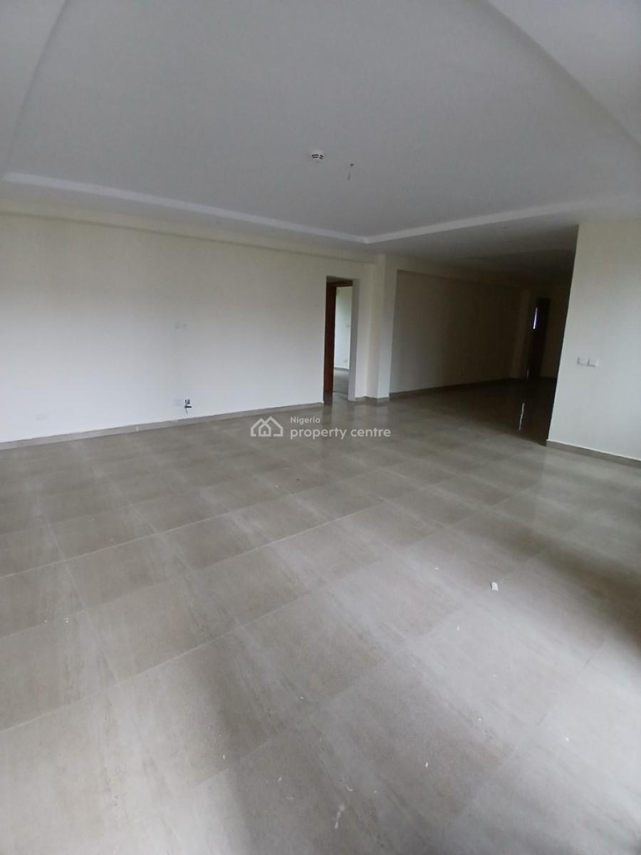 Massive and Serviced with 24/7 Power Supply 3 Bedroom En-suite New Fla, Lekki Phase 1, Lekki, Lagos, Flat / Apartment for Sale