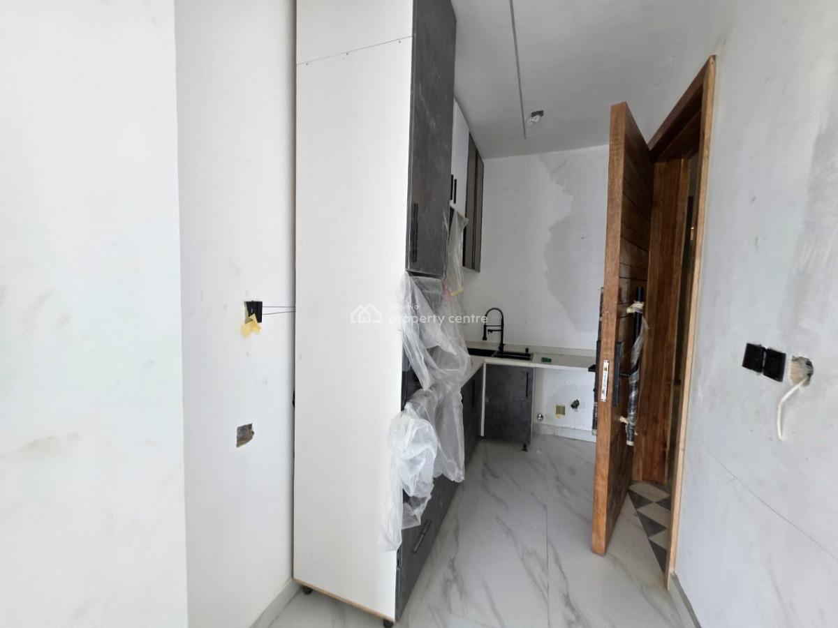1 Bed Apartment with Elevator, Gym Swimming Pool, Lekki Phase 1, Lekki Phase 1, Lekki, Lagos, Self Contain (single Rooms) for Sale