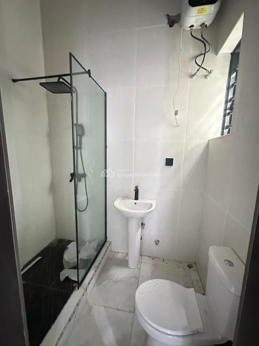 4 Bedroom Semi-detached Duplex with a Room Bq, Agungi, Lekki, Lagos, Semi-detached Duplex for Rent