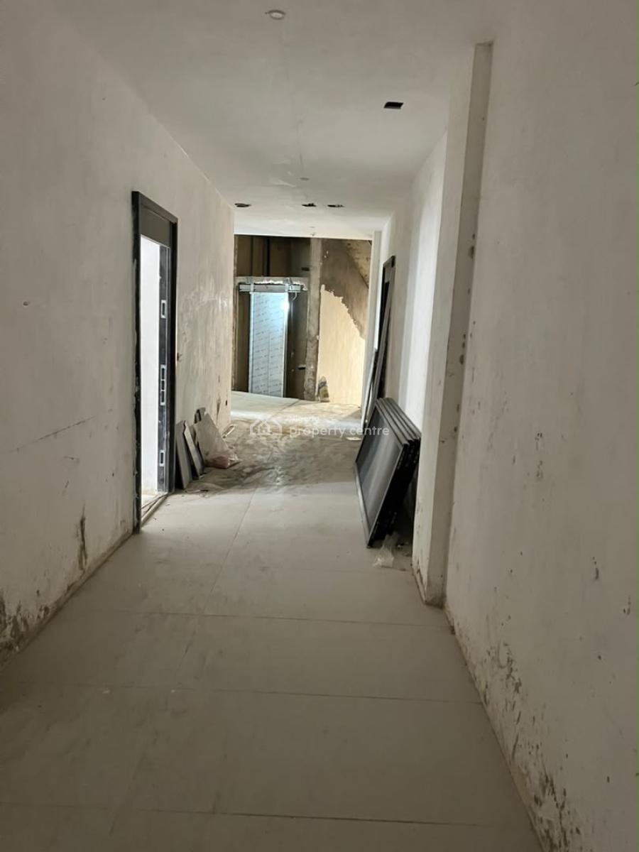 Upscale 2-bedroom Maisonette with Elevator, Pool & Premium Amenities, Victoria Island (vi), Lagos, Block of Flats for Sale