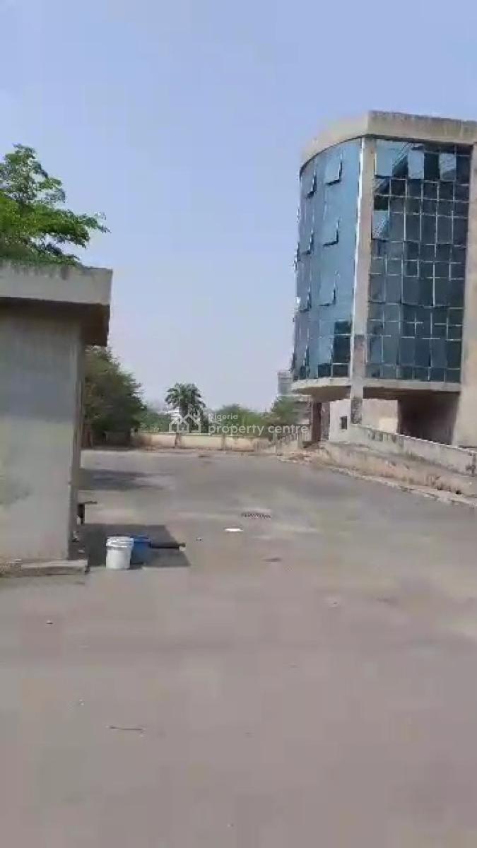 Prime Commercial Building, Asokoro District, Abuja, Plaza / Complex / Mall for Sale