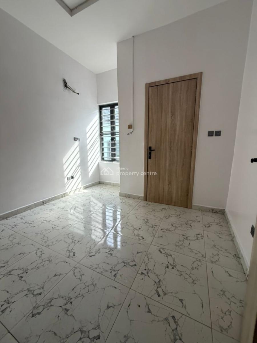 Big Room with Family Lounge Upstairs Available, Royal Pine Orchid, Lekki, Lagos, Self Contain (single Rooms) for Rent