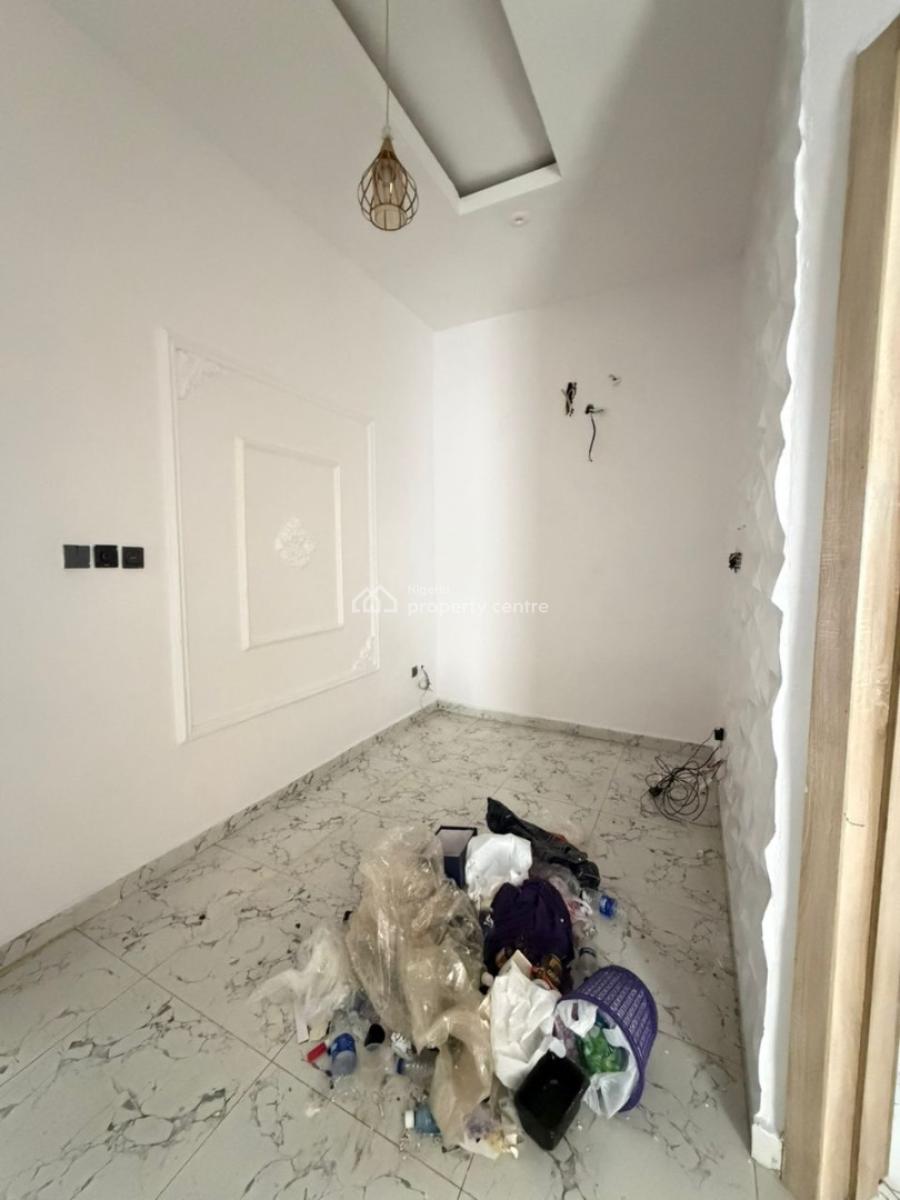 Big Room with Family Lounge Upstairs Available, Royal Pine Orchid, Lekki, Lagos, Self Contain (single Rooms) for Rent