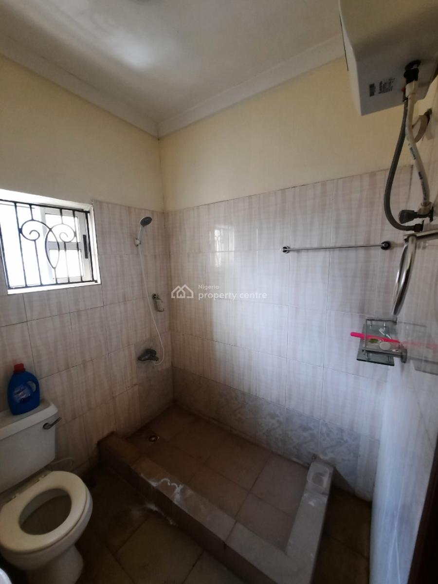 Nice 3 Bedrooms Flat Available, Off Whitesand Avenue, Lekki, Lagos, Flat / Apartment for Rent
