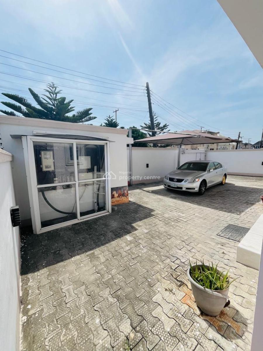 5 Bedroom Detached House with One Room Bq, Canal West Estate, Osapa, Lekki, Lagos, Detached Duplex for Sale