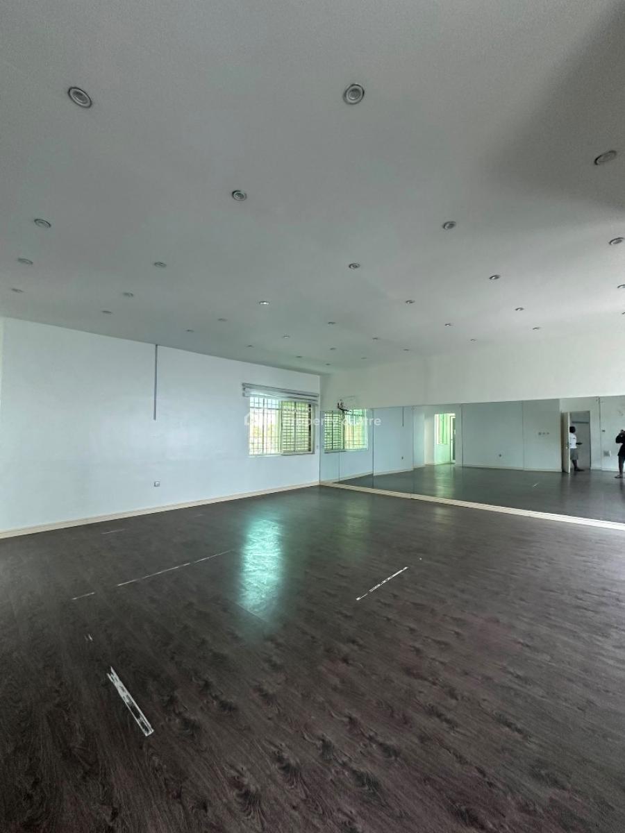 Commercial Space, Lekki Phase 1, Lekki, Lagos, Commercial Property for Rent