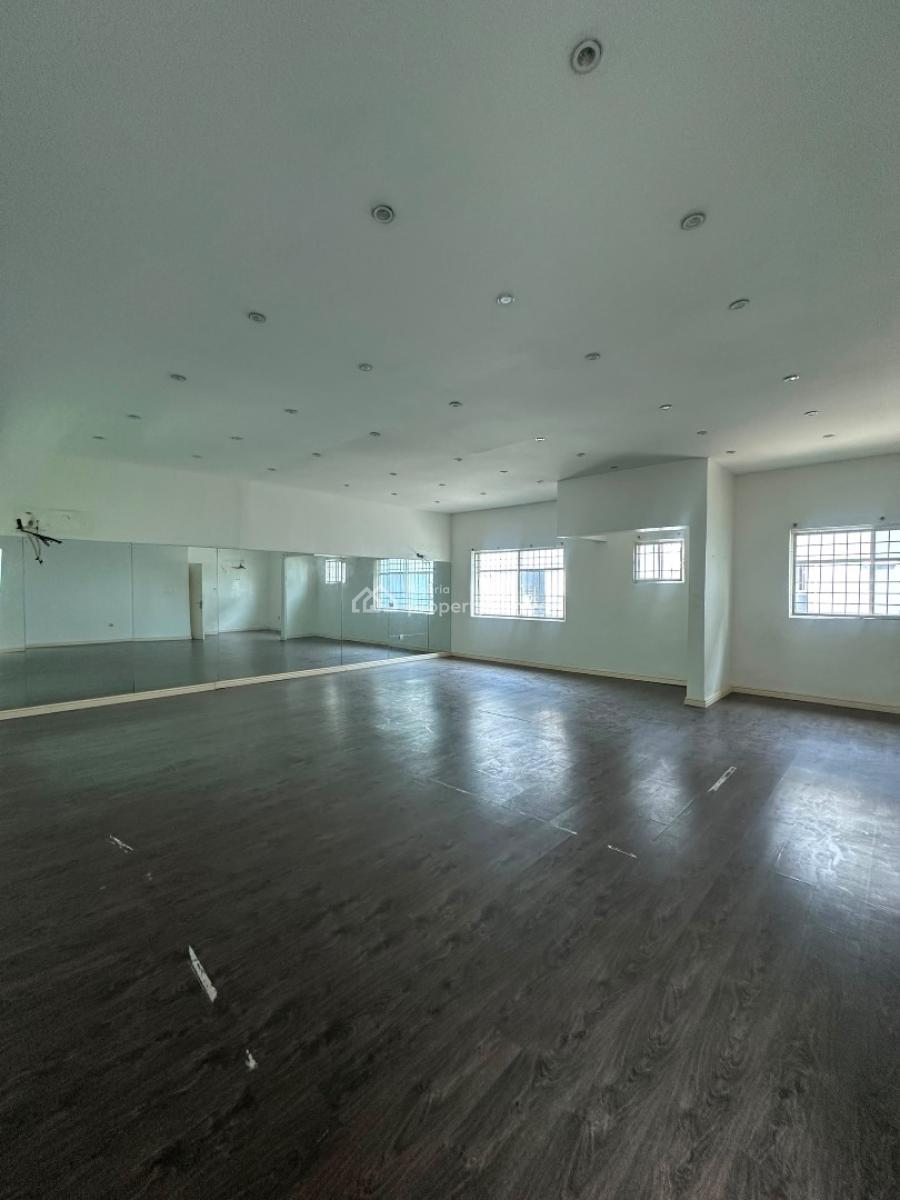 Commercial Space, Lekki Phase 1, Lekki, Lagos, Commercial Property for Rent