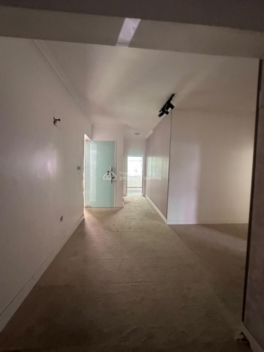 Commercial Space, Lekki Phase 1, Lekki, Lagos, Commercial Property for Rent