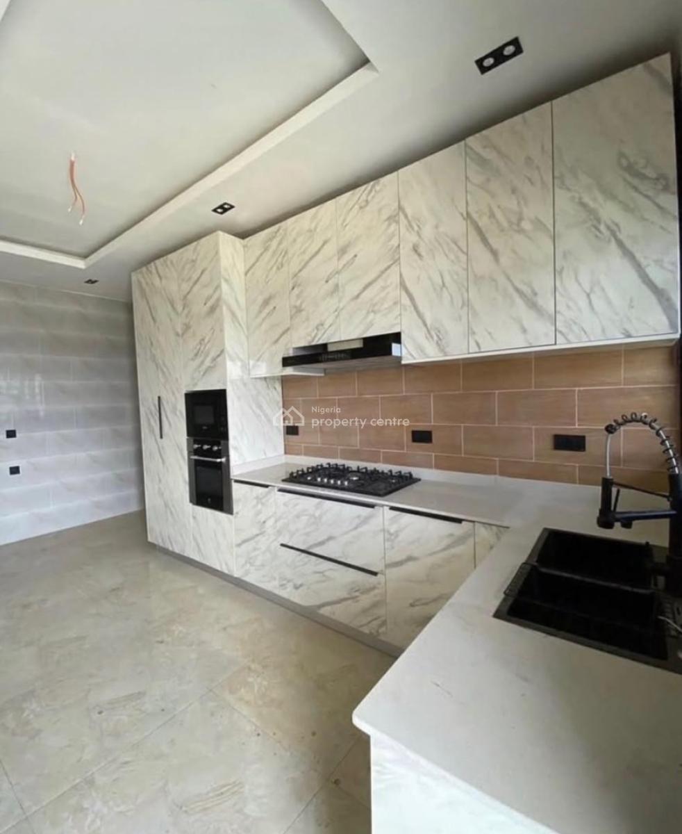 3 Bedroom Apartment, Lekki Phase 1, Lekki, Lagos, Flat / Apartment for Rent