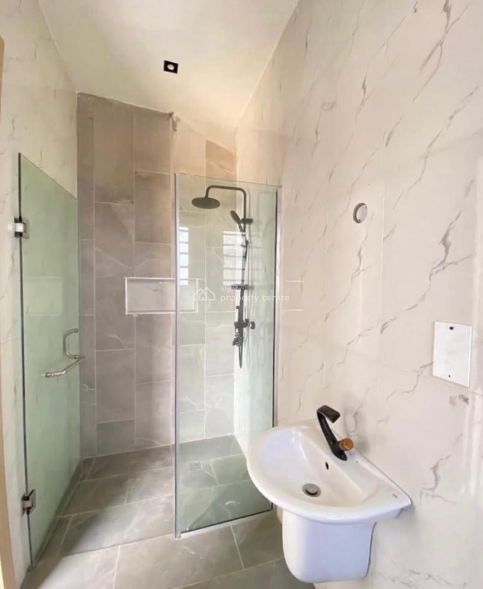 3 Bedroom Apartment, Lekki Phase 1, Lekki, Lagos, Flat / Apartment for Rent