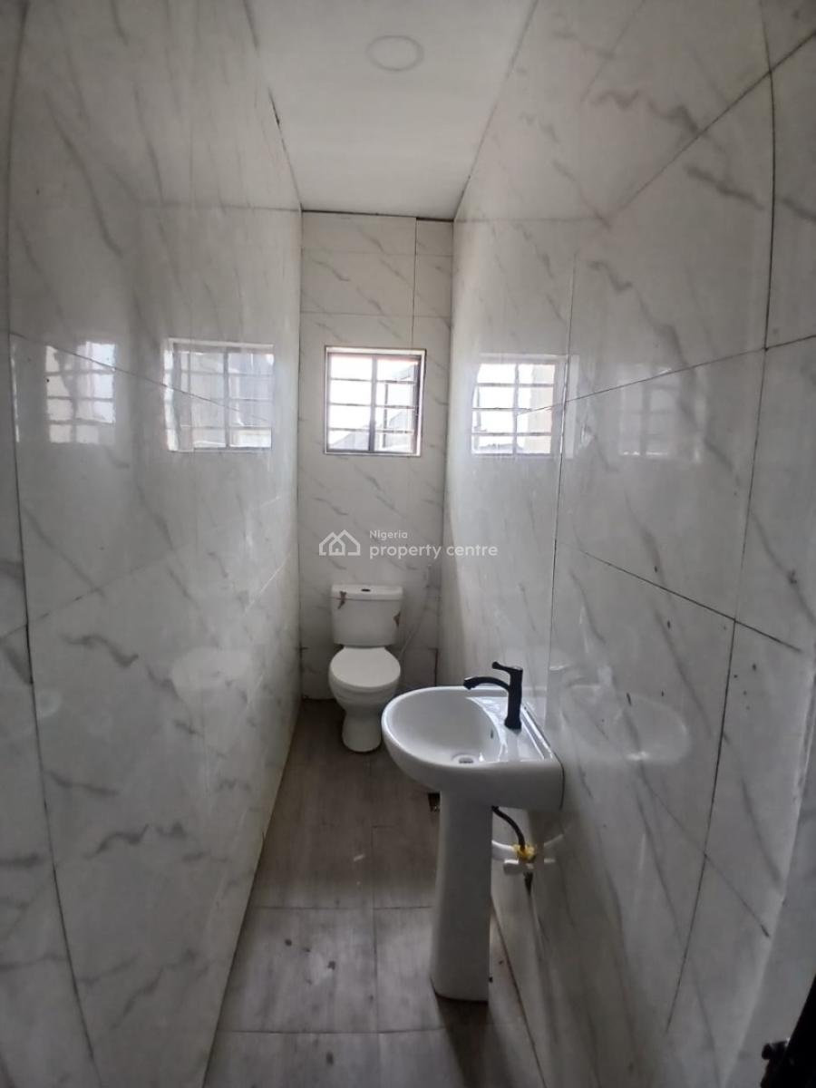 2 Bedroom Flat, Seaside Estate, Badore, Ajah, Lagos, Flat / Apartment for Rent