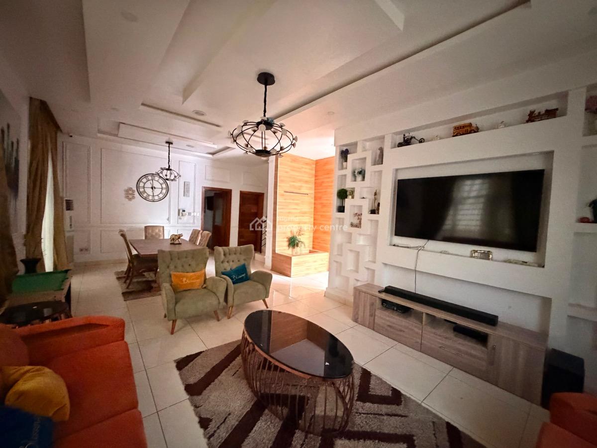Well Maintained Partly Furnished 5 Bedrooms +1 Bq, Megamound Estate, Lekki County Ikota, Lekki, Lagos, Detached Duplex for Rent