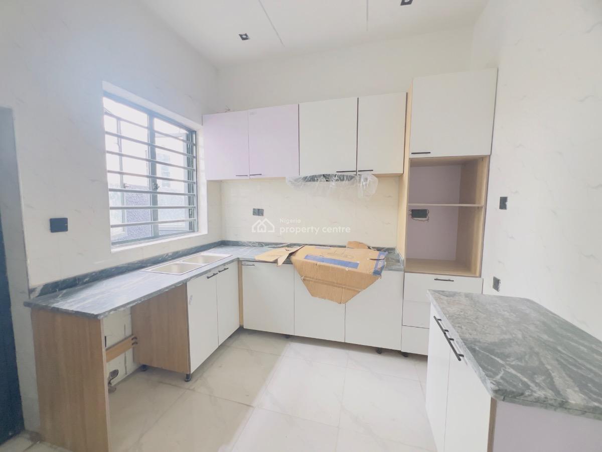 3 Bedroom Terrace with Bq, Thomas, Lekki, Lagos, Terraced Duplex for Sale