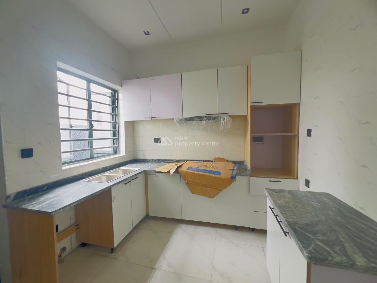 3 Bedroom Terrace with Bq, Thomas, Lekki, Lagos, Terraced Duplex for Sale
