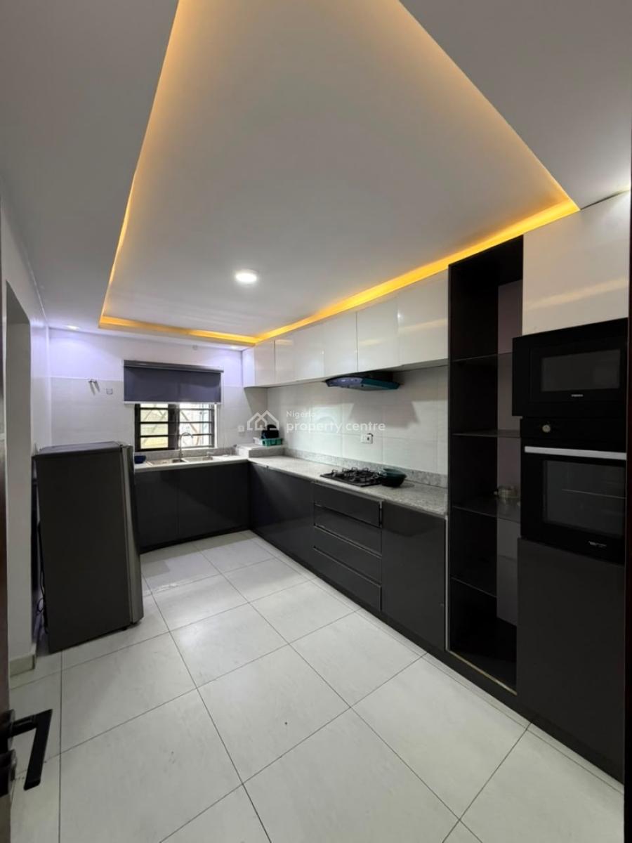 2bedrooms Penthouse with Bq, Lekki Whitesand School Road, Lekki Phase 1, Lekki, Lagos, Block of Flats for Sale