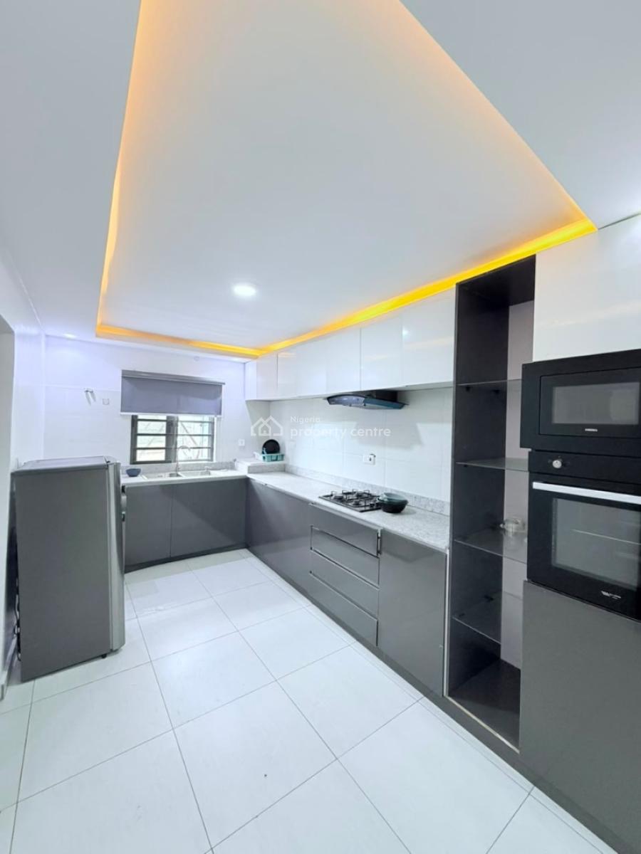 2bedrooms Penthouse with Bq, Lekki Whitesand School Road, Lekki Phase 1, Lekki, Lagos, Block of Flats for Sale
