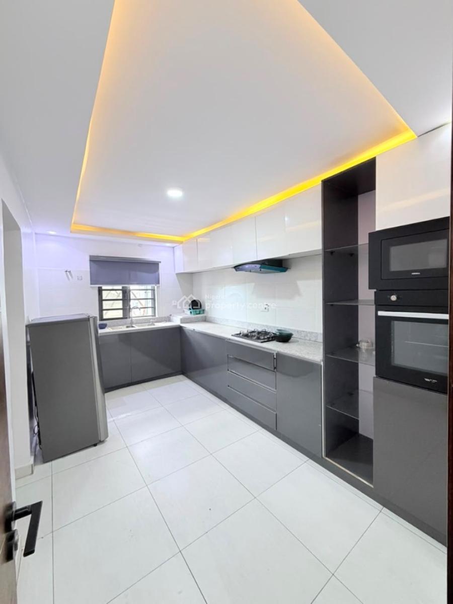 2bedrooms Penthouse with Bq, Lekki Whitesand School Road, Lekki Phase 1, Lekki, Lagos, Block of Flats for Sale