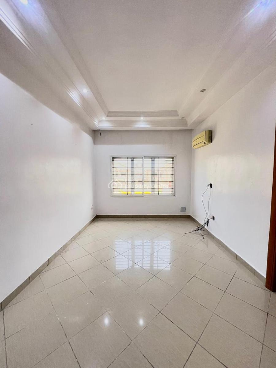 Luxury 4 Bedroom Semi-detached House with 2 Room Boys Quarters, Located in a Prime and Secure Environment, Lekki Phase 1, Lekki, Lagos, Semi-detached Duplex for Sale
