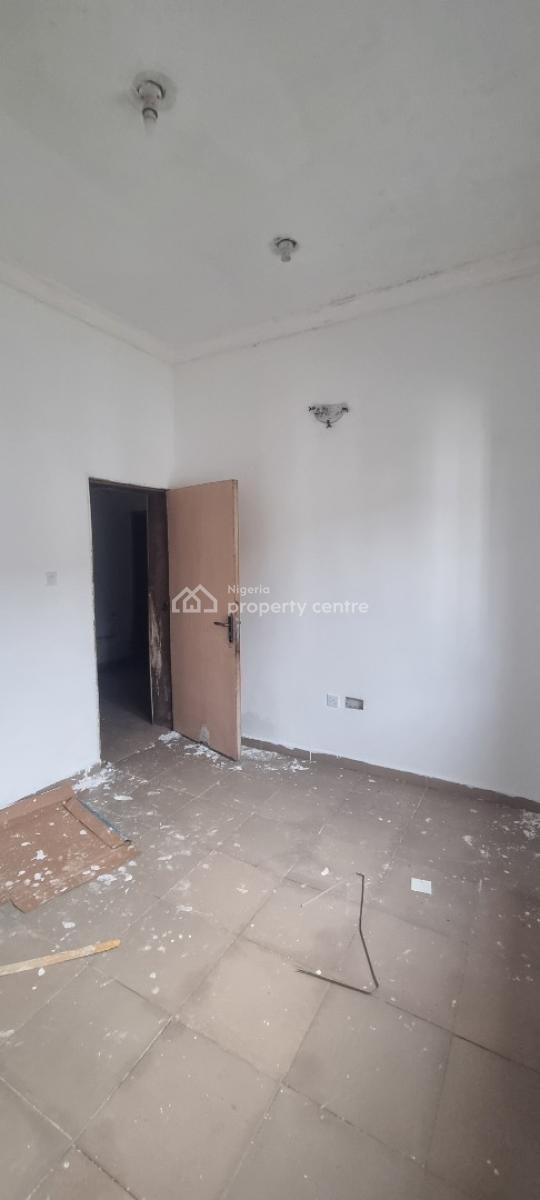 Single Room in a 3 Bedroom Flat Shared Apartment, Okunajah Eti-osa Ajah Lekki, Ajah, Lagos, Self Contain (single Rooms) for Rent