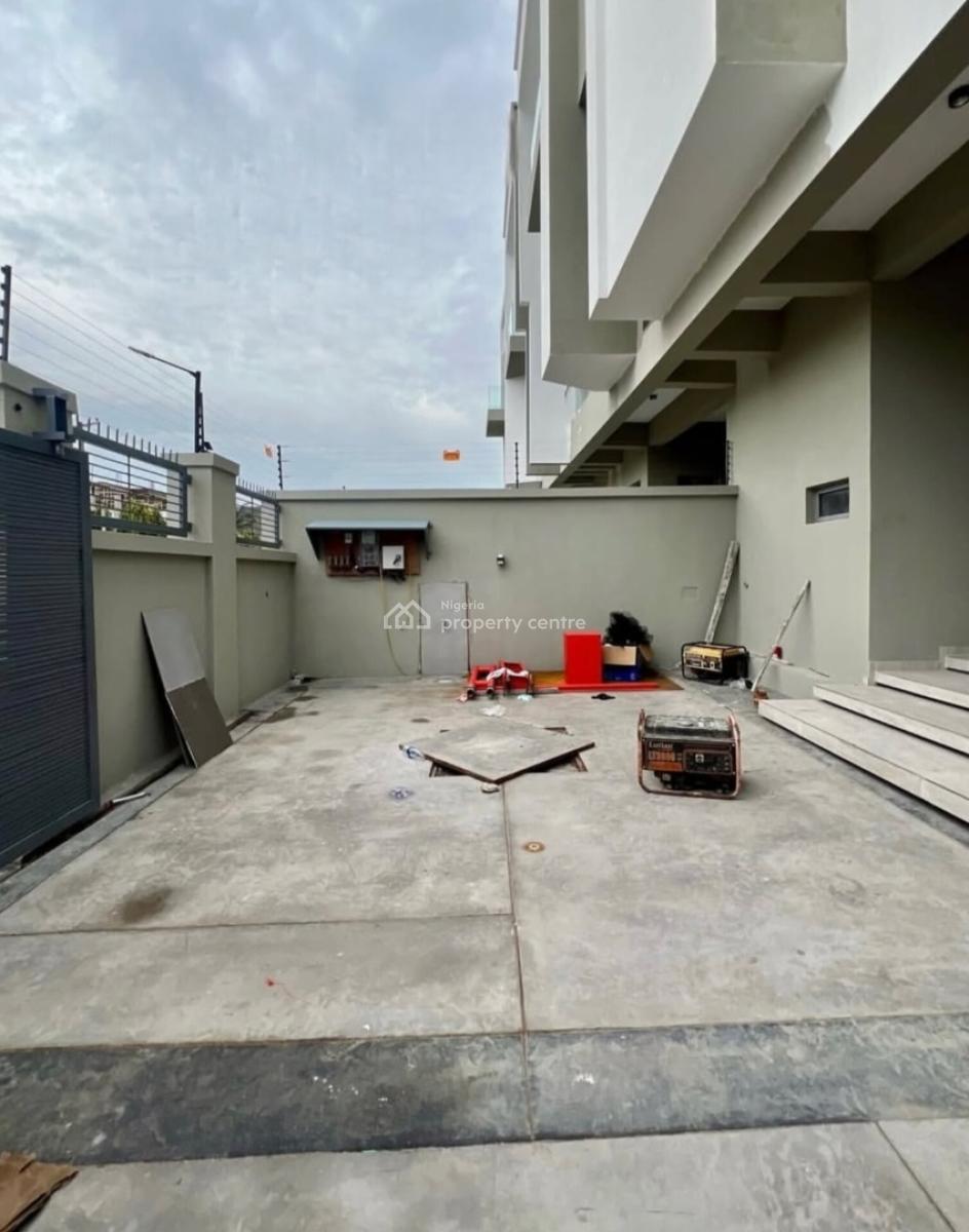 6 Bedroom Terrace Duplex with a Bq, Lekki, Lagos, Terraced Duplex for Sale