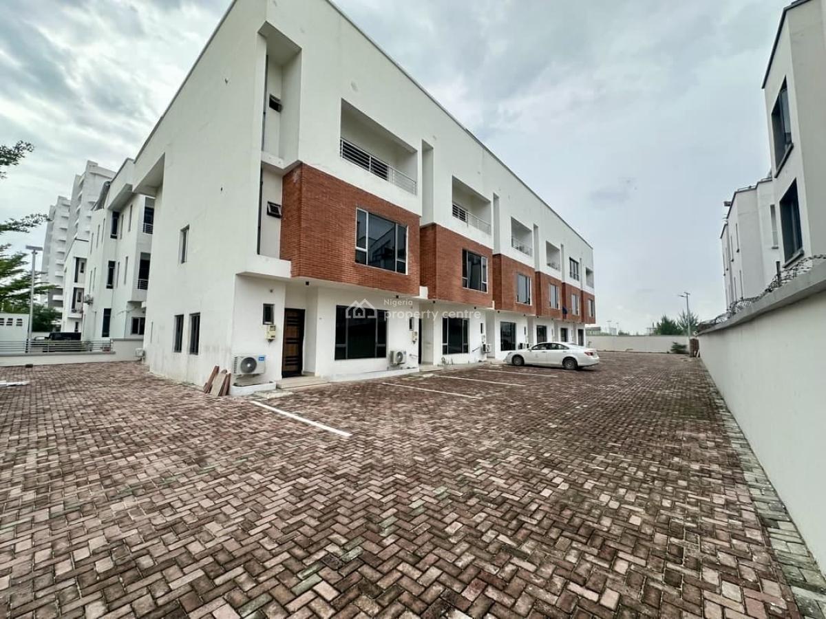 Serviced 4-bedroom Terrace Duplex with 24-hour Power, Lekki Phase 1, Lekki, Lagos, Terraced Duplex for Rent