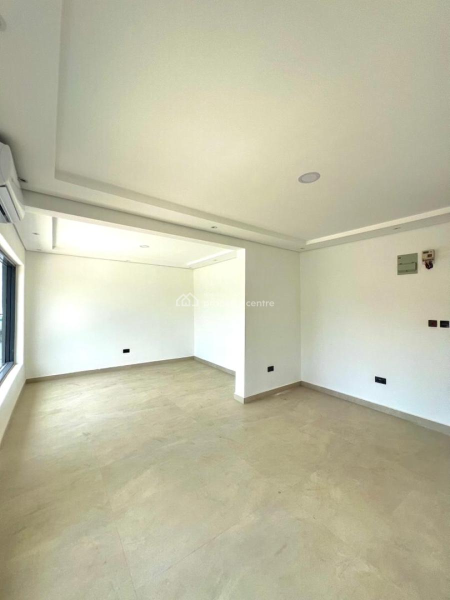Premium Shopping Mall Units Located in a Prime Commercial Environment, Ikoyi, Lagos, Plaza / Complex / Mall for Rent