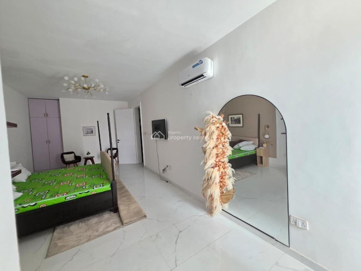 2 Bedroom Apartment with Elevator, Lekki Phase 1, Lekki, Lagos, Flat / Apartment for Rent